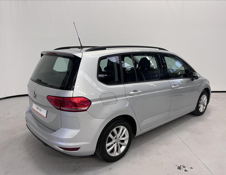 Volkswagen Touran 2