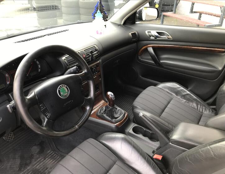 Škoda Superb 8