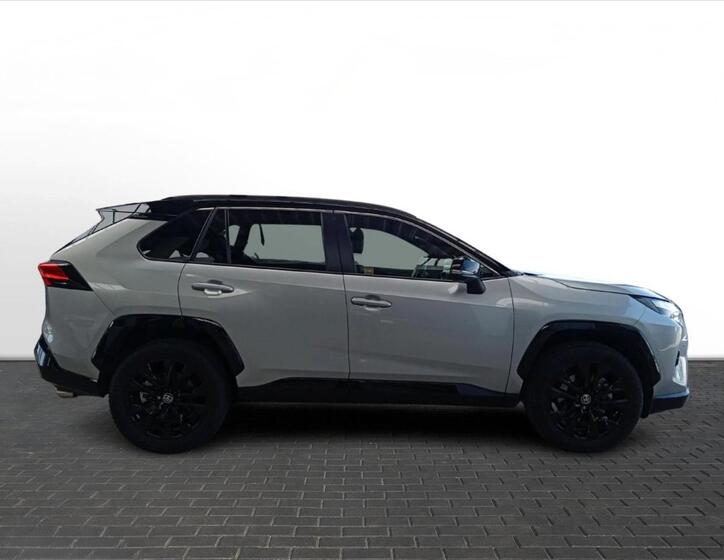 Toyota RAV4 8