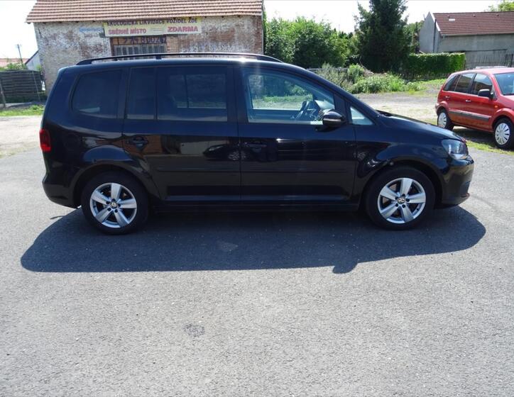 Volkswagen Touran 3