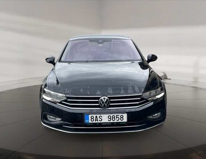 Volkswagen Passat 2
