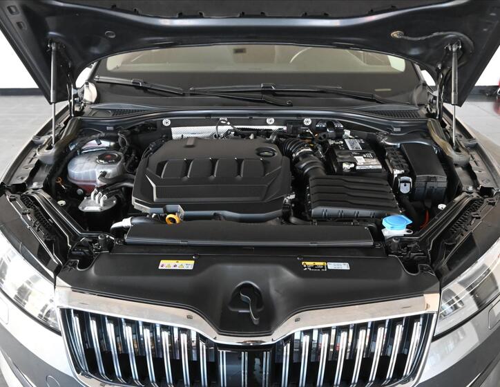 Škoda Superb 5