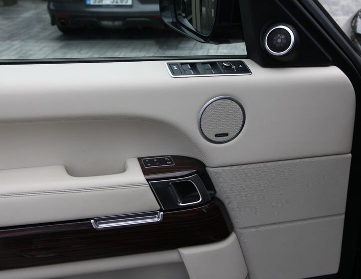 Land Rover Range Rover 13