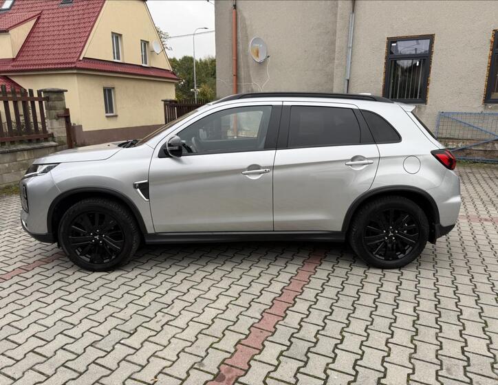 Mitsubishi ASX 8