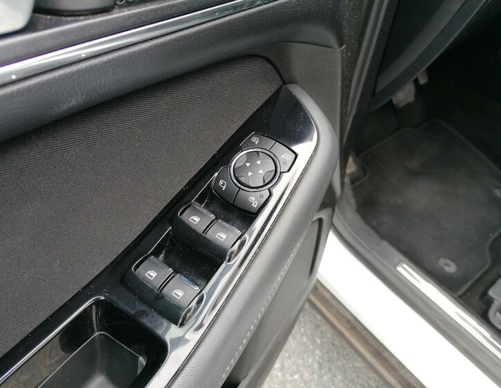 Ford S-MAX 21