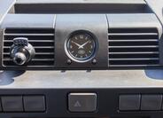 Land Rover Defender 20
