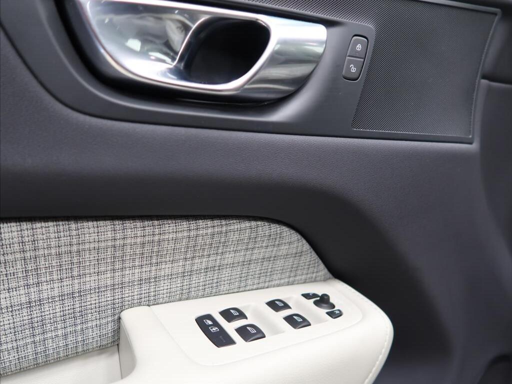 Volvo XC60 17