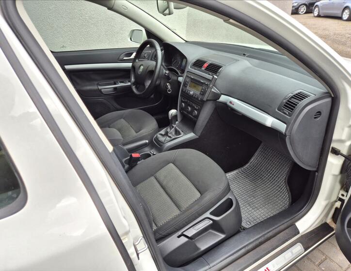 Škoda Octavia 21