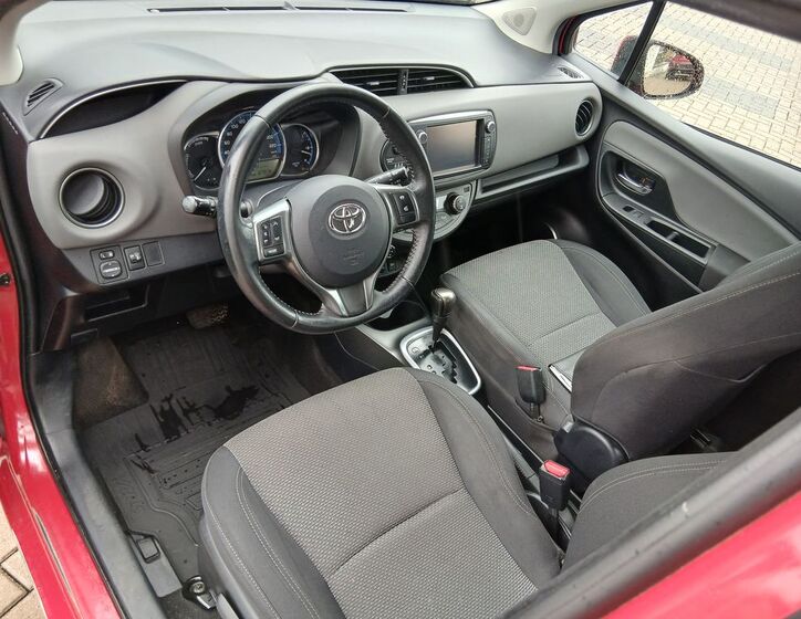 Toyota Yaris 11