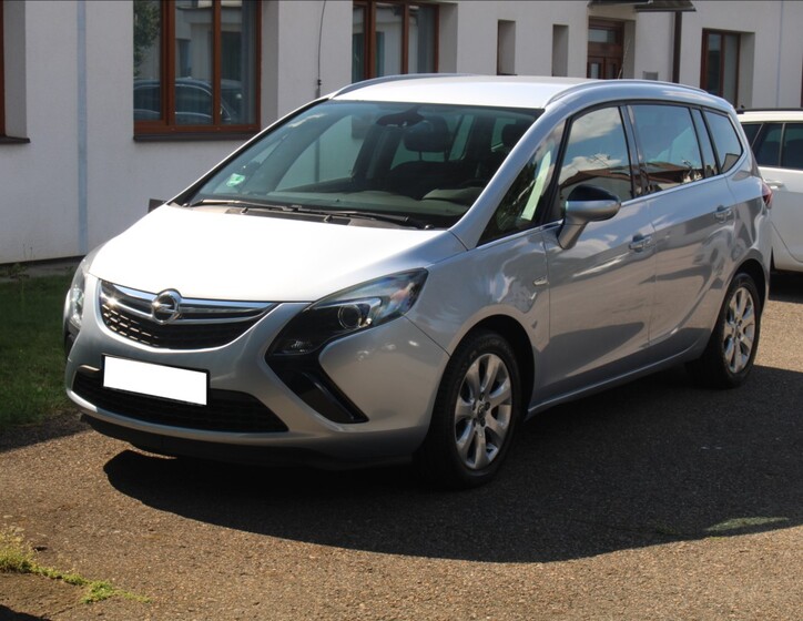 Opel Zafira 5