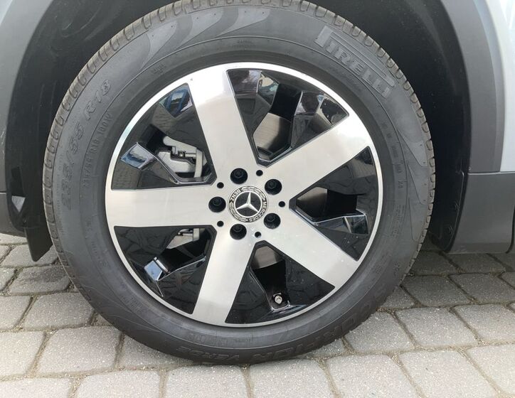 Mercedes-Benz GLB 26