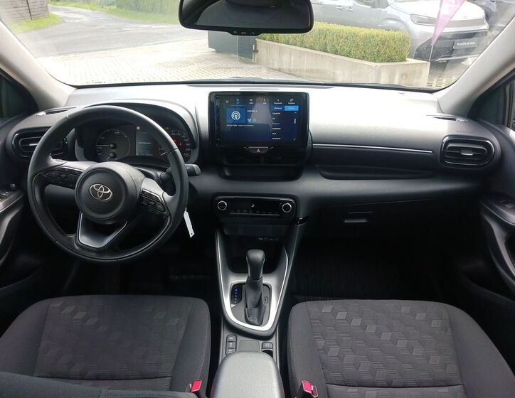 Toyota Yaris 15