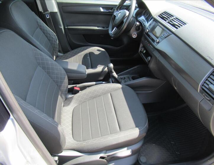 Škoda Fabia 12