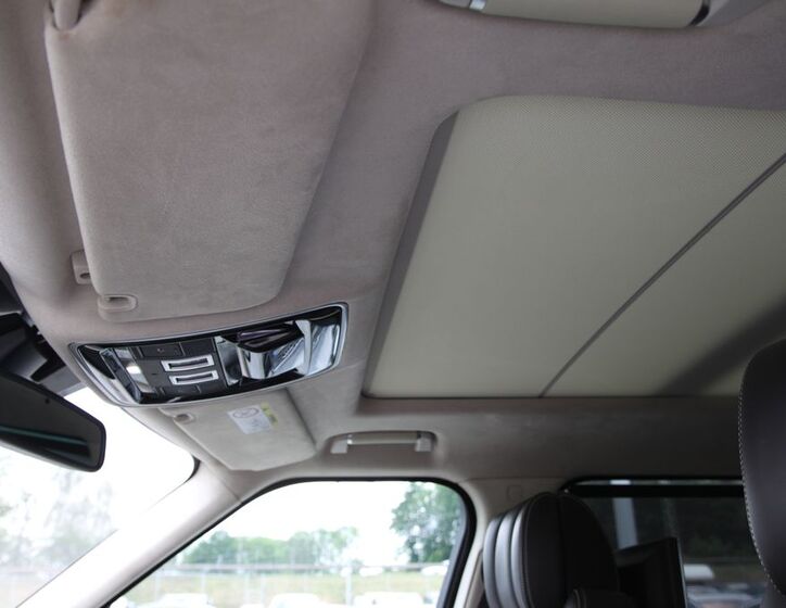 Land Rover Range Rover 33
