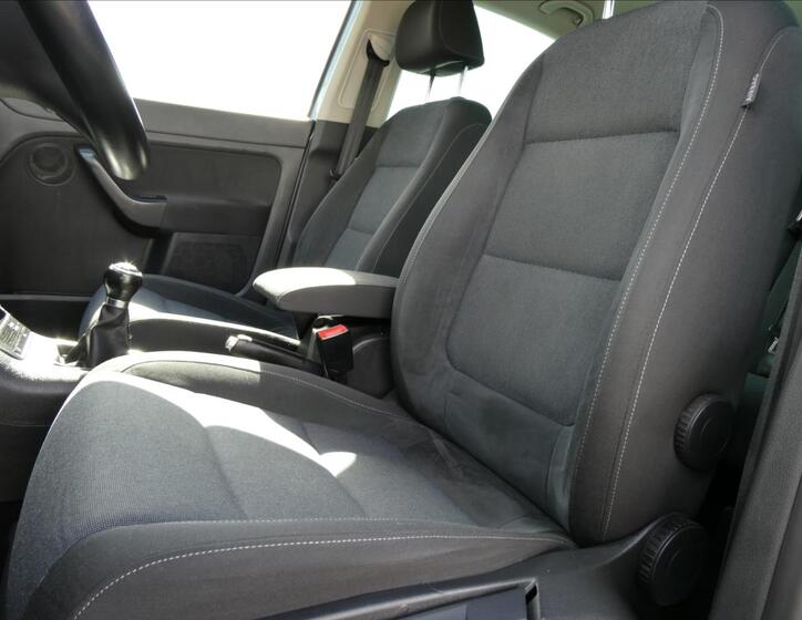 Volkswagen Golf Plus 31