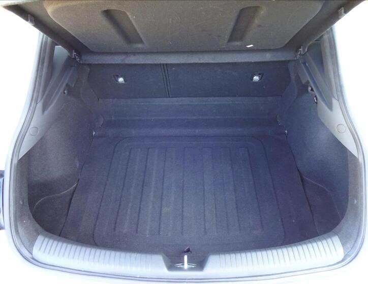 Hyundai i30 24