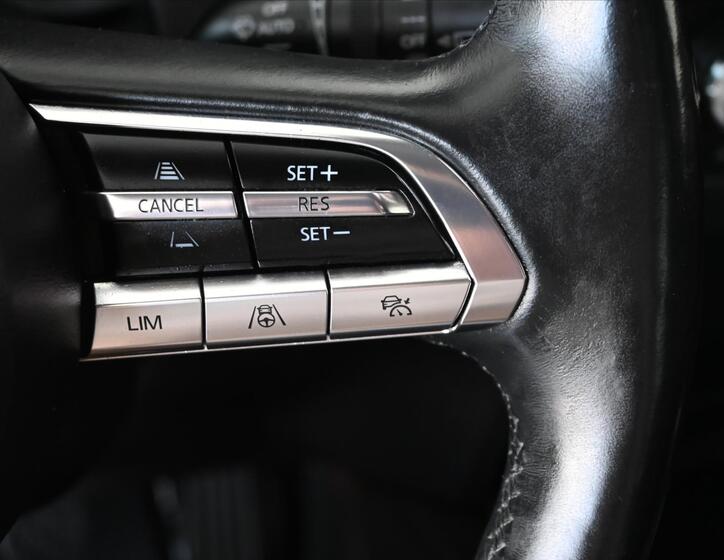 Mazda CX-30 18