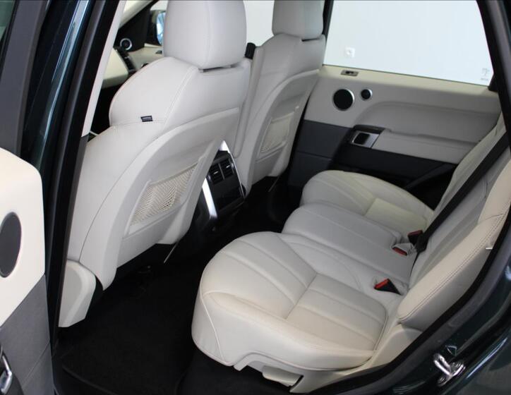 Land Rover Range Rover 33