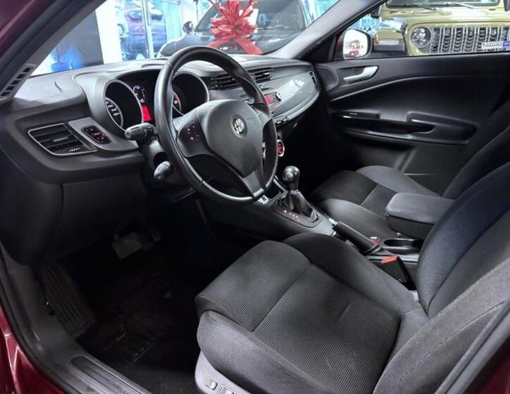 Alfa Romeo Giulietta 6