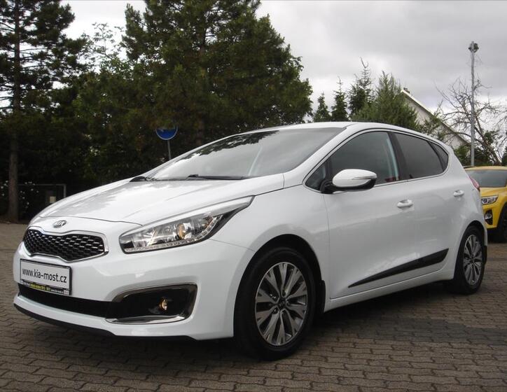 KIA Ceed 4