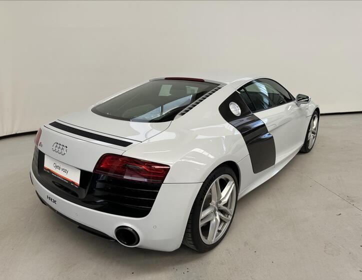 Audi R8 2