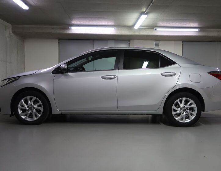 Toyota Corolla 8