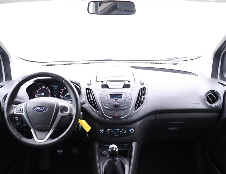 Ford Tourneo Courier 24