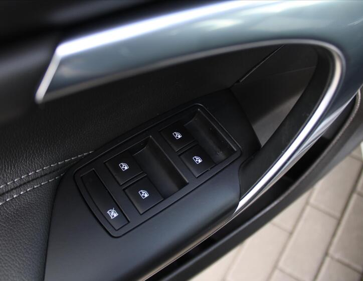 Opel Insignia 21