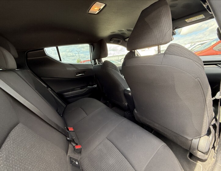 Toyota C-HR 25
