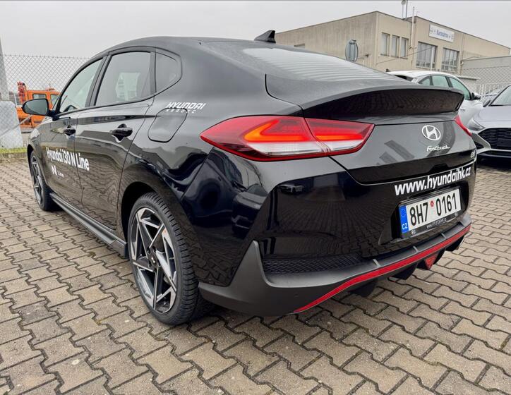 Hyundai i30 4