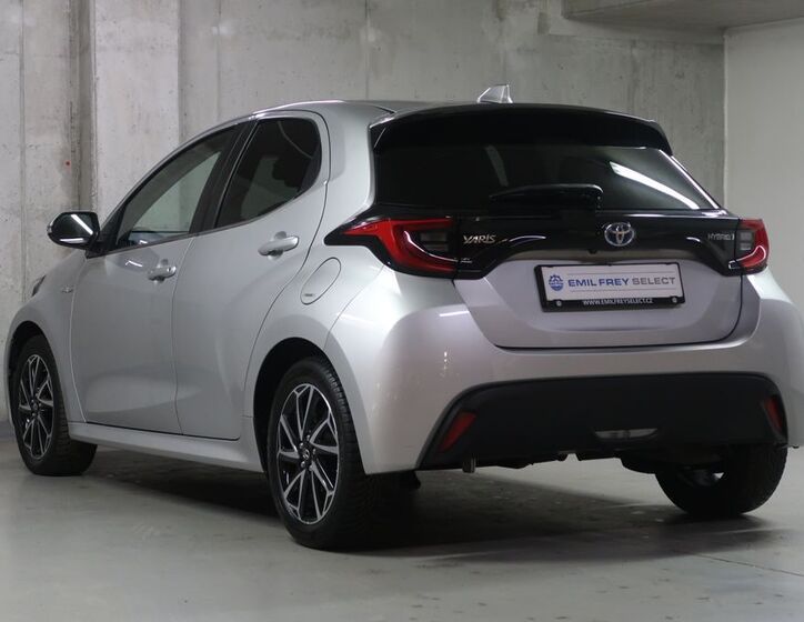 Toyota Yaris 7
