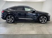 Audi e-tron 22