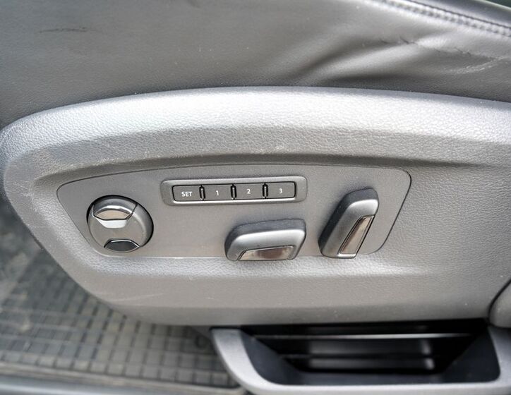 Volkswagen Caravelle 21