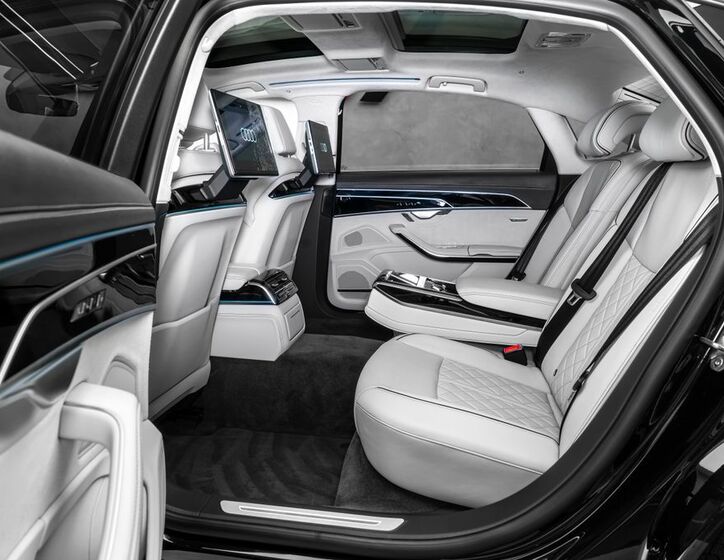 Audi A8 15