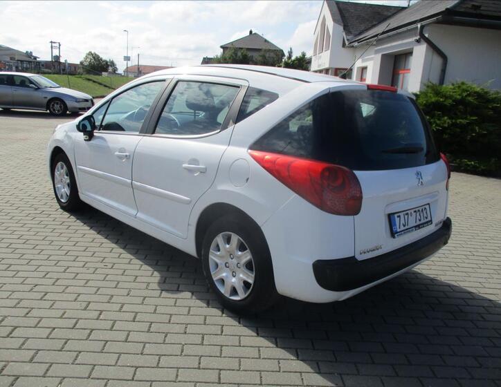 Peugeot 207 31