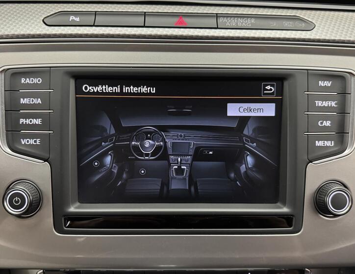 Volkswagen Passat 24