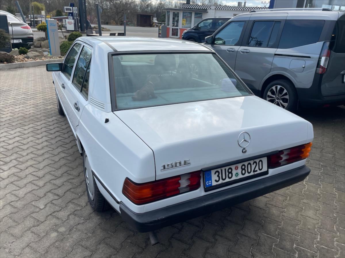Mercedes-Benz 190