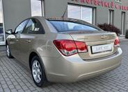 Chevrolet Cruze 8