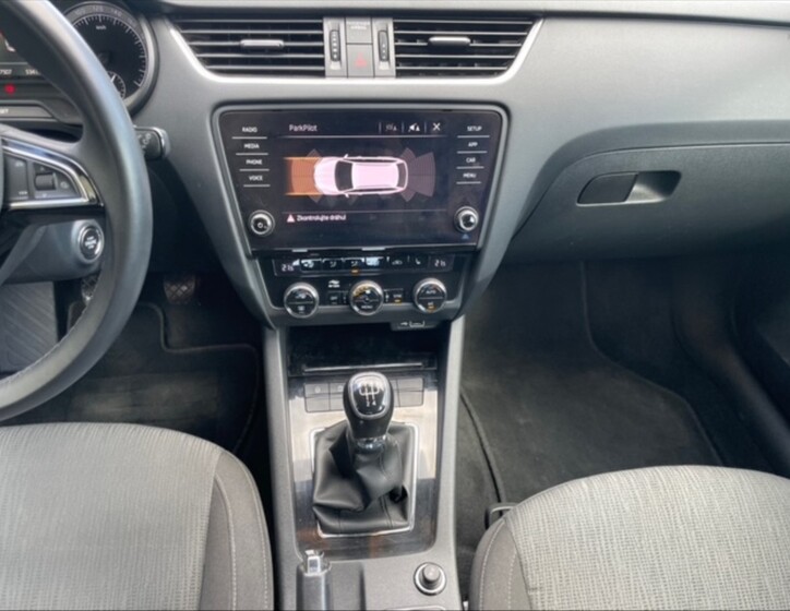 Škoda Octavia 10