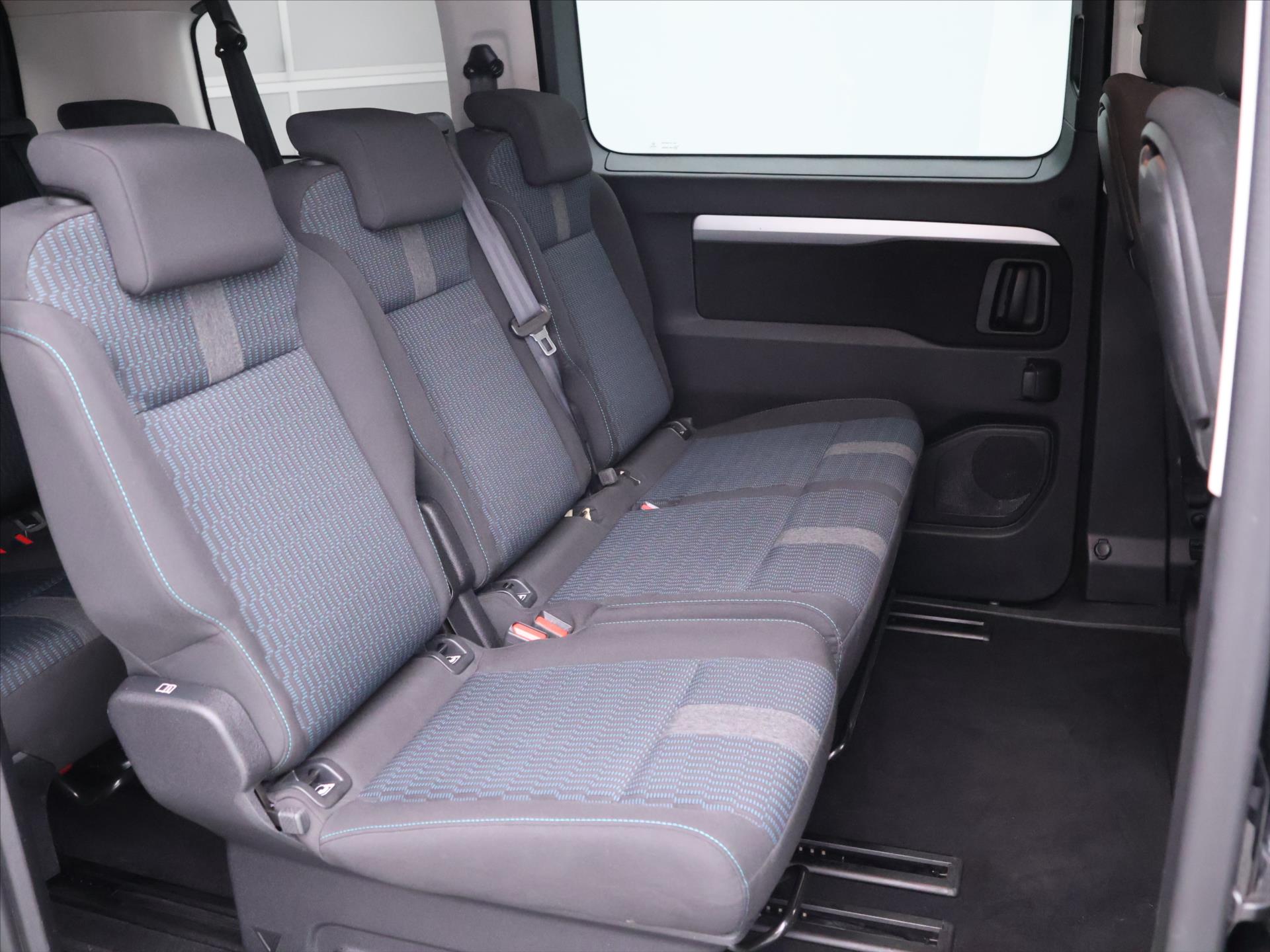 Peugeot Traveller