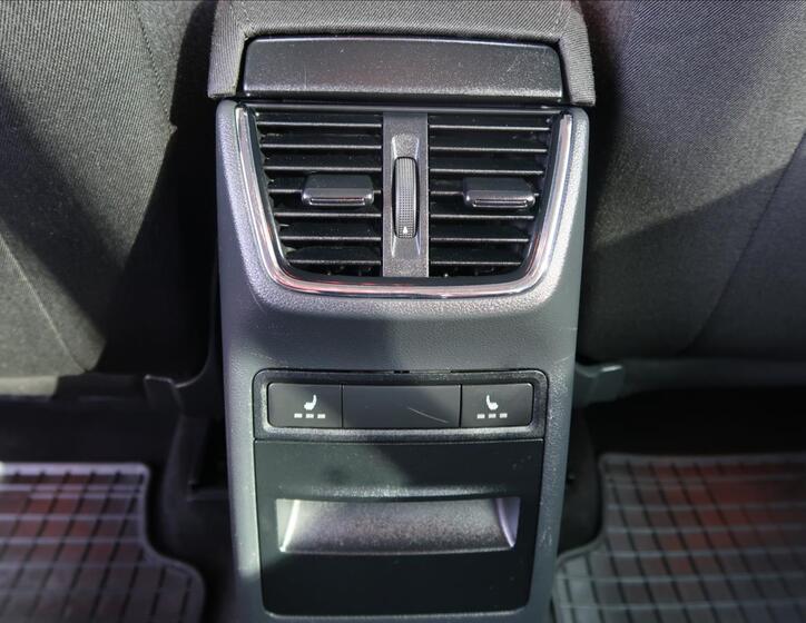 Škoda Octavia 19