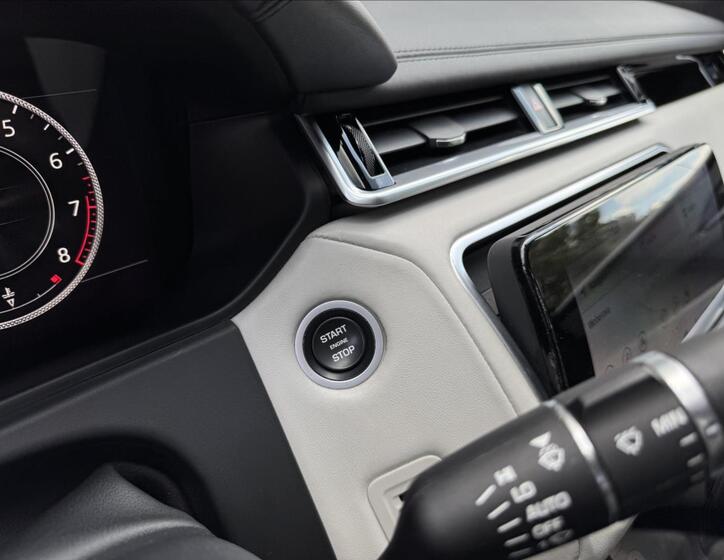 Land Rover Range Rover Velar 61