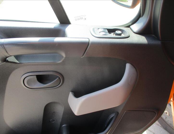 Renault Master 12