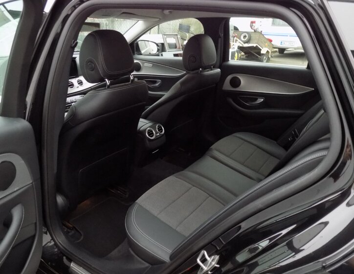 Mercedes-Benz Třídy E 11