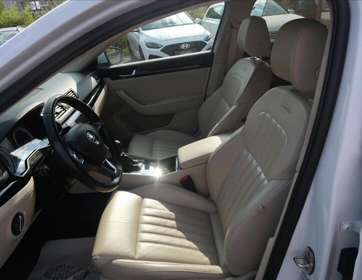 Škoda Superb 13