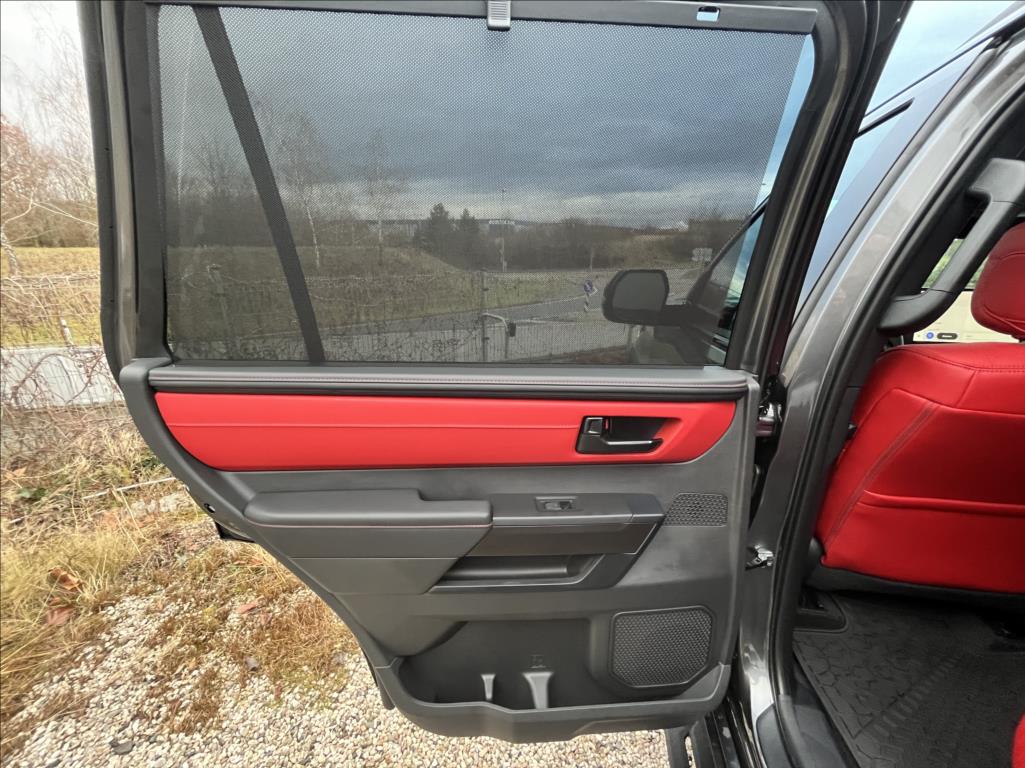 Toyota Sequoia