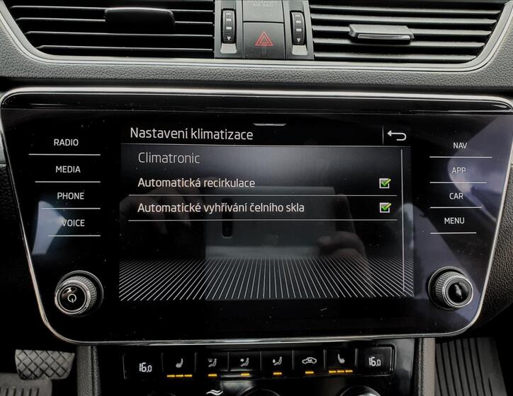 Škoda Superb 33