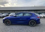 Alfa Romeo Stelvio 4