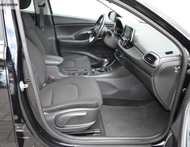 Hyundai i30 12
