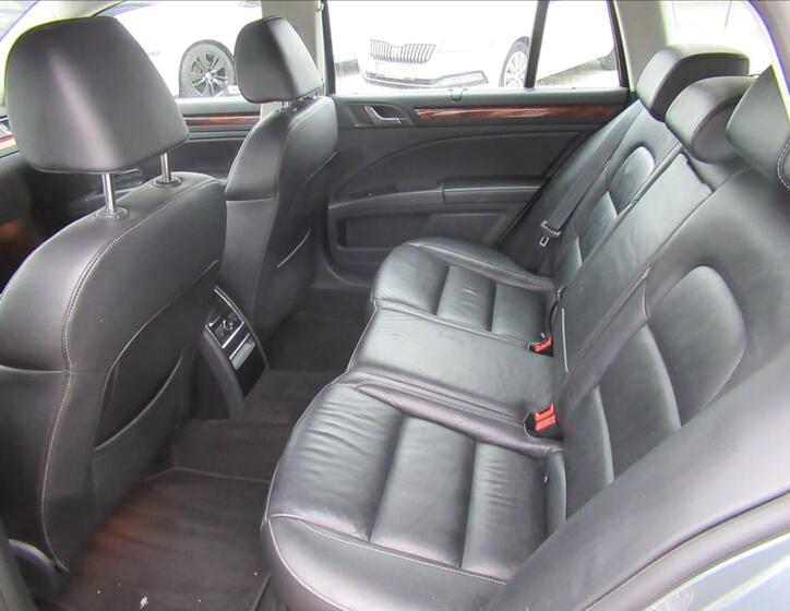 Škoda Superb 16